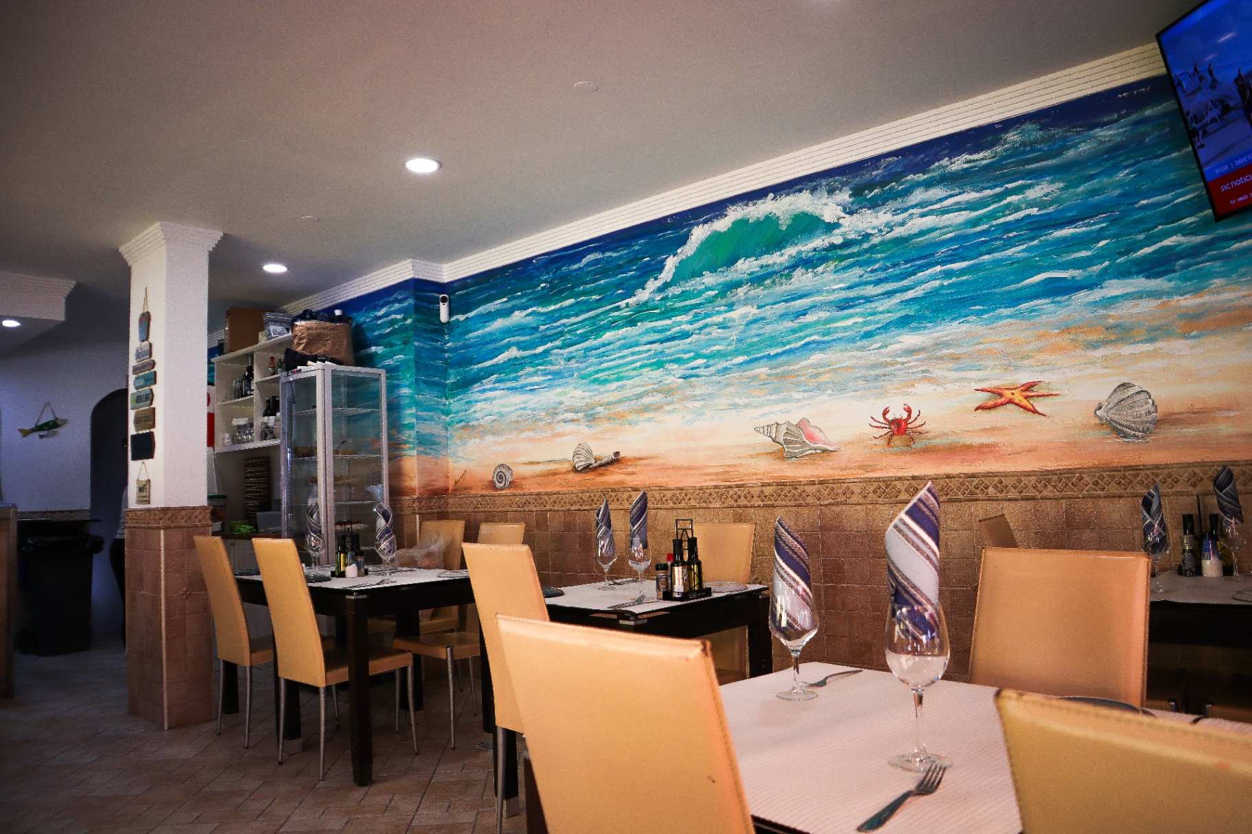 Peixe fresco do dia grelhado na brasa no Restaurante Davi
